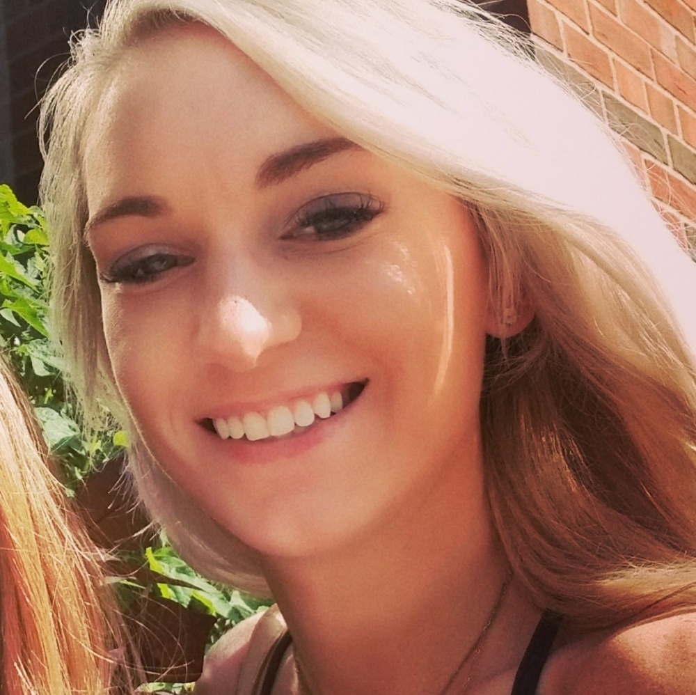 Meet your Posher, Alicia